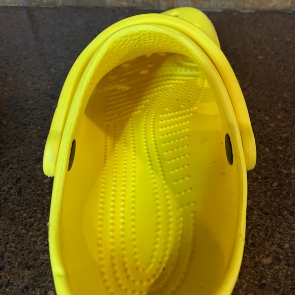 Used Yellow Crocs size Youth 4 or Women's 6 - Picture 5 of 9
